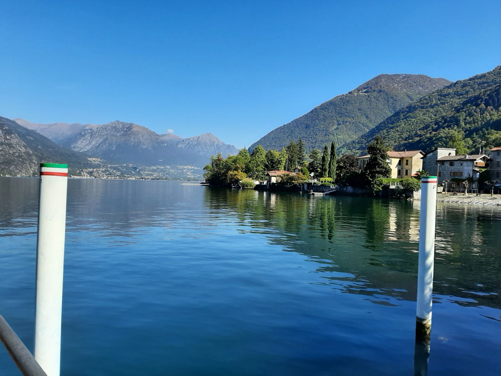 Oever Osteno Luganomeer/Ufer Osteno Luganersee