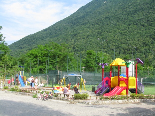 Speeltuin/Spielplatz